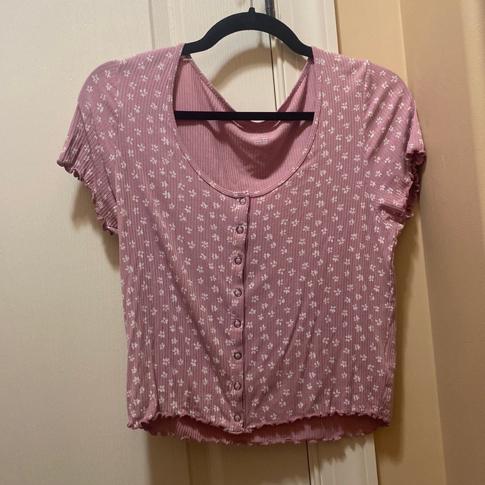 Pink cropped button down with flowers